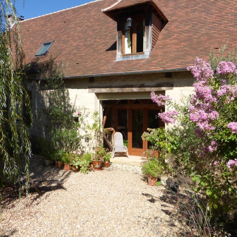 Villa Le Bourmier Anlhiac Near Excideuil Esterno foto